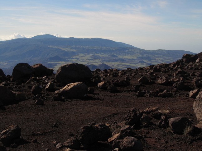 201302240818-piton-des-neiges_sommet_volcan-.jpg