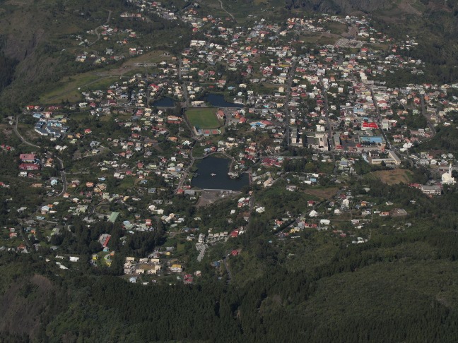201302240941-piton-des-neiges_col-du-four_cilaos-.jpg