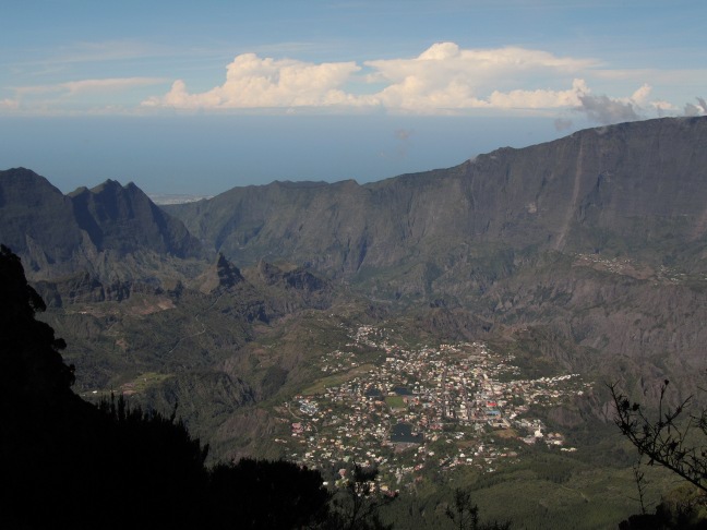 201302240947-piton-des-neiges_col-du-four_cilaos-.jpg