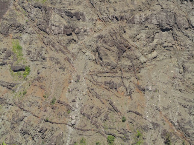 201303051118-.jpg