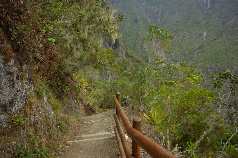 2015-11-02_162509_sentier-taibit-relief-.jpg