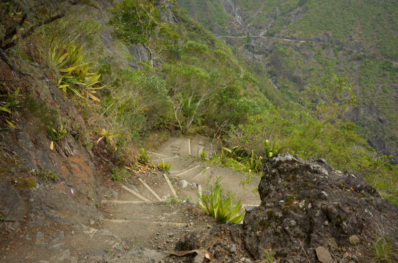 2015-11-02_162637_sentier-taibit-relief-.jpg